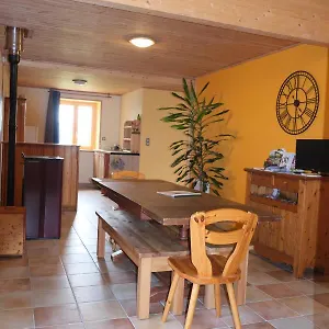Le Corral , Cheminas France